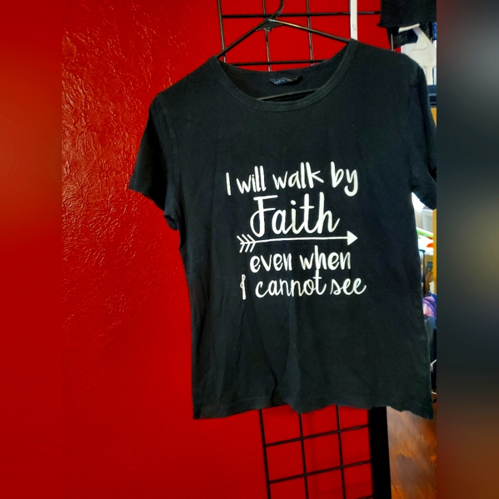 Tee shirt